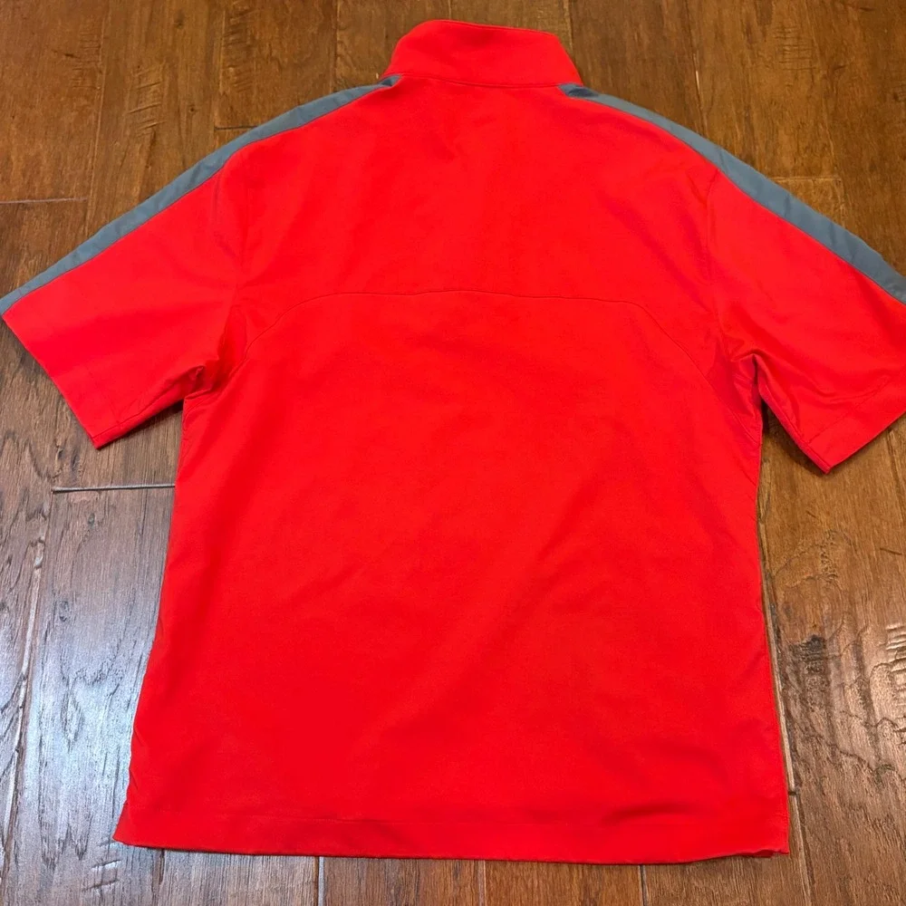 Men's Nike Dri-Fit 1/4 Zip Red‎ & Grey Zipper Pocket Adjustable Hem Pullover Sm